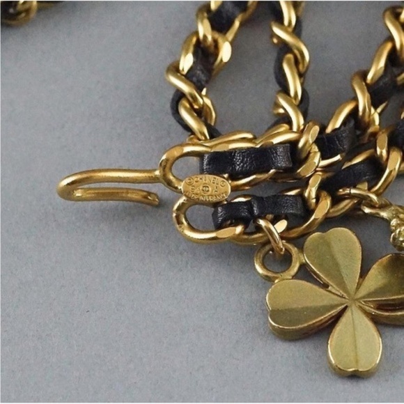 Chanel vintage lucky charm chain belt/necklace/bracelet very sought after.​ - Picture 4 of 15